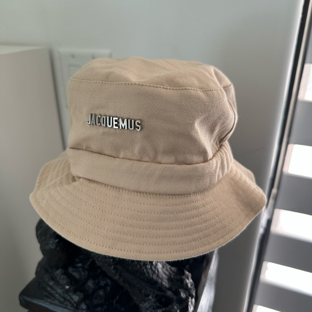 Jacquemus Beige Bucket Hat